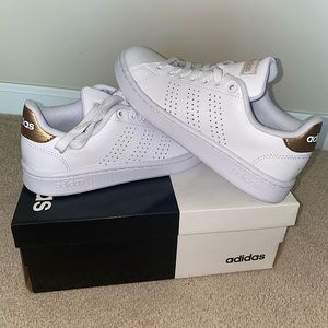 Adidas Advantage women’s shoes